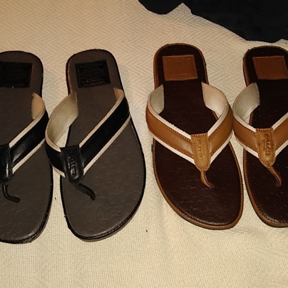 2 pair setCoach mens flip flops - Picture 8 of 8
